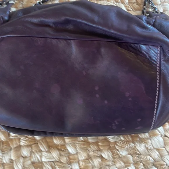 Chanel authentic vintage plum colored leather shoulder bag - Picture 9 of 16